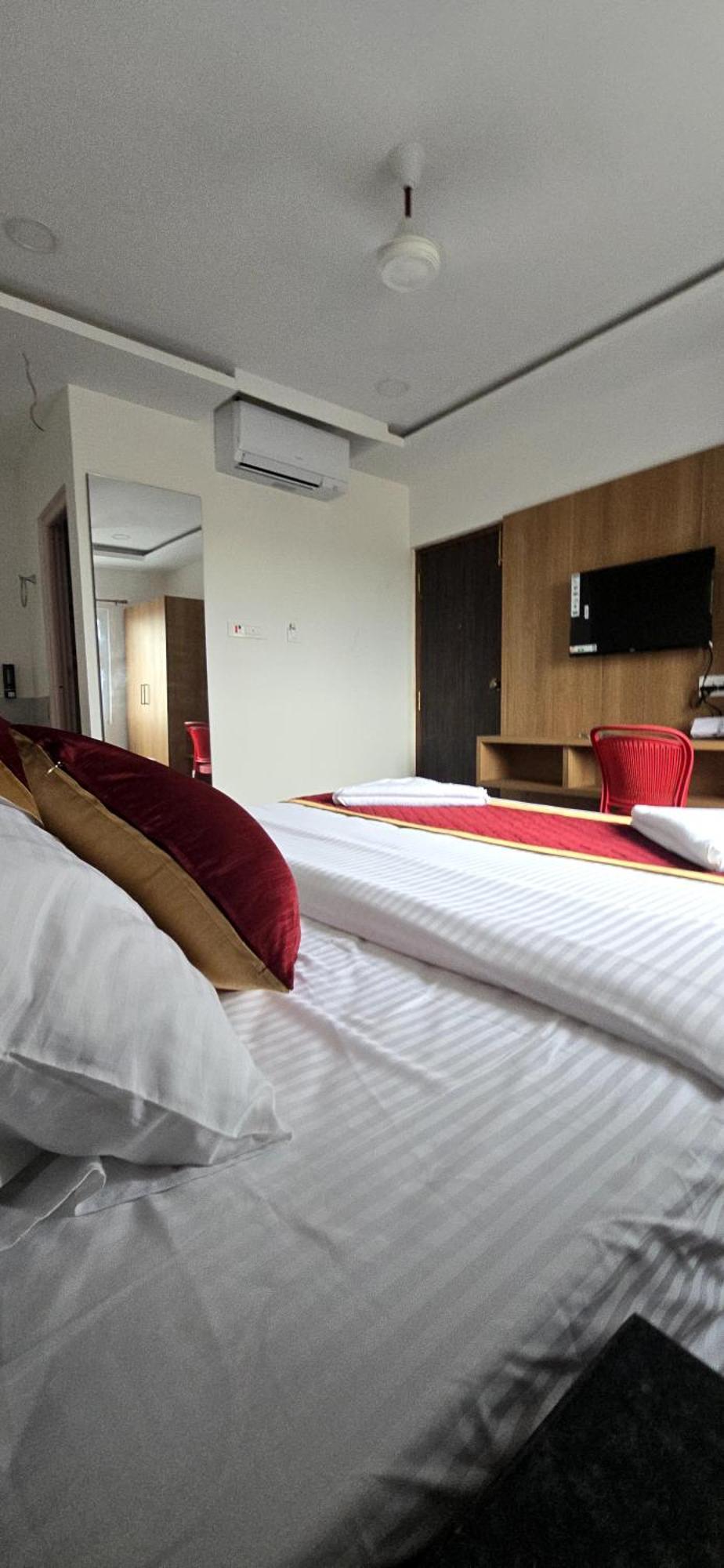 Hotel Shreem Sesha Sai Residency à Tiruvannāmalai Extérieur photo
