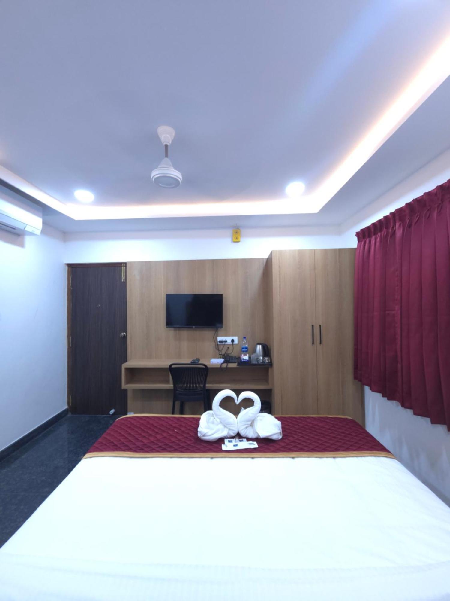 Hotel Shreem Sesha Sai Residency à Tiruvannāmalai Extérieur photo