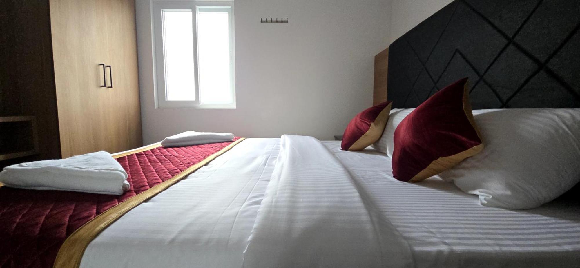 Hotel Shreem Sesha Sai Residency à Tiruvannāmalai Extérieur photo