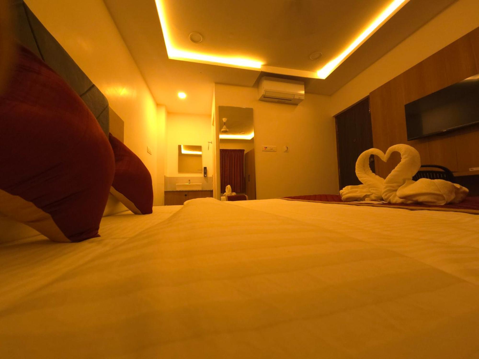 Hotel Shreem Sesha Sai Residency à Tiruvannāmalai Extérieur photo